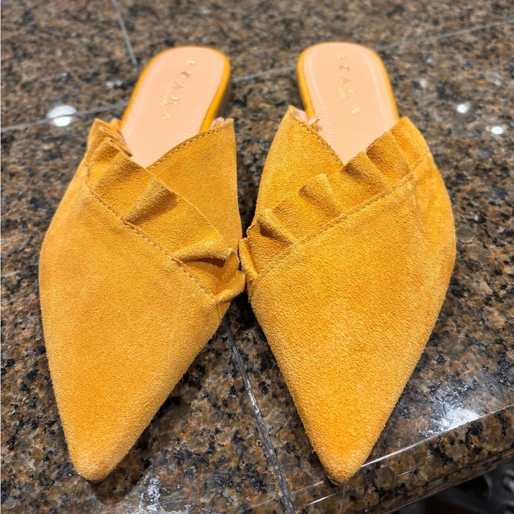 Zara Women's Mustard Suede Mules, size 38